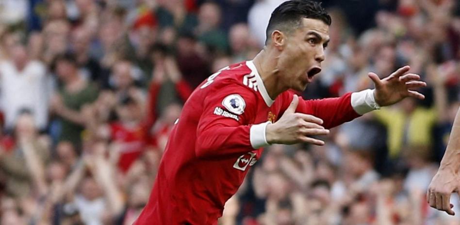 CR7 se luce con triplete en victoria del Manchester United