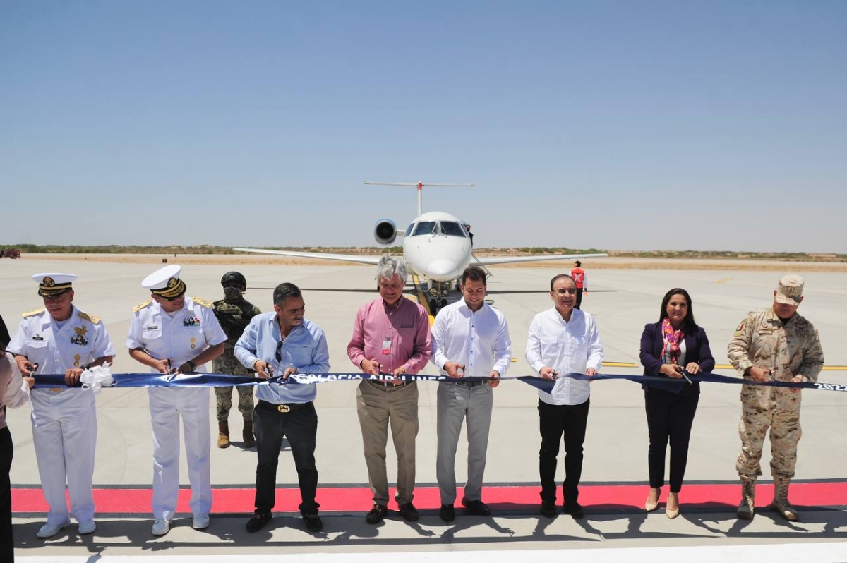 Inaugura gobernador Alfonso Durazo vuelo Tijuana-Puerto Peñasco