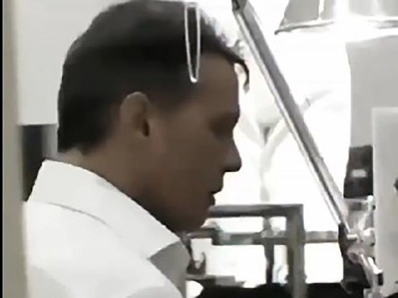 ¡Rejuveneció Luis Miguel! Captan a cantante en centro comercial y sorprende a fans