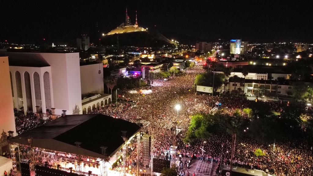 Christian Nodal le canta a Hermosillo en cierre de las Fiestas del Pitic 2022