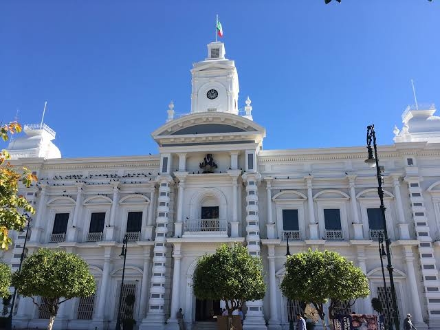 Gobierno de Sonora atiende paro de labores en proveedora de Ford Gobierno de Sonora atiende paro de labores en proveedora de Ford