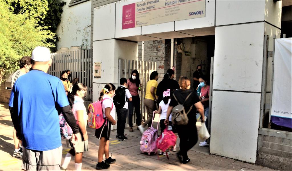 Alumnos y docentes de la primaria “Leona Vicario” reanudaron actividades presenciales