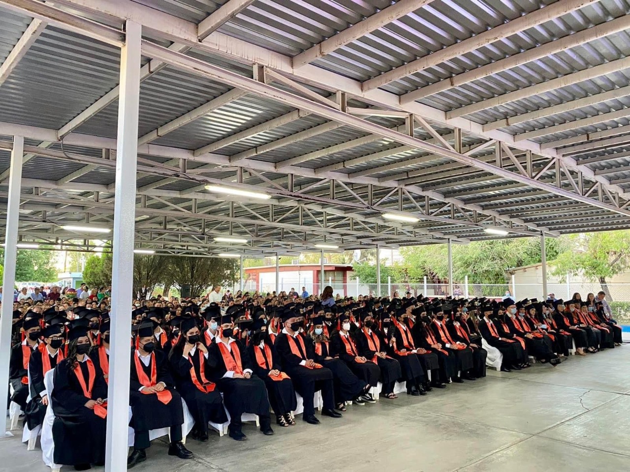 Gradúa Cobach Sonora a más de 200 mil estudiantes en 46 años