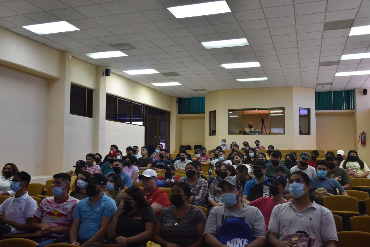 Orientan a estudiantes de UTHermosillo sobre prevención de enfermedades respiratorias