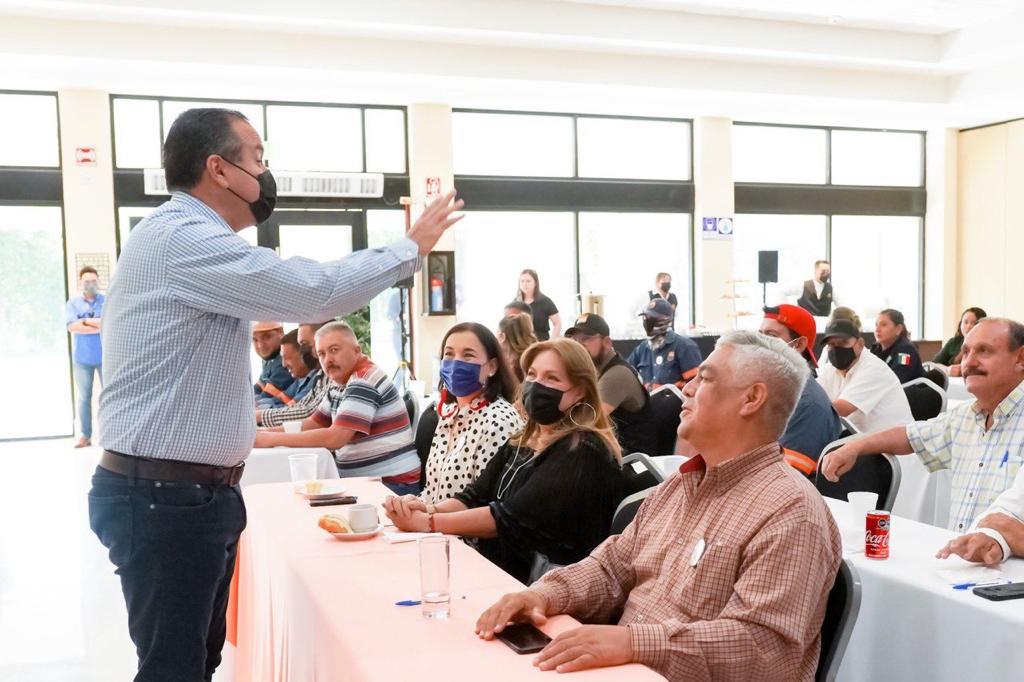 Cierra filas Toño Astiazarán con servidores públicos a favor de hermosillenses Cierra filas Toño Astiazarán con servidores públicos a favor de hermosillenses