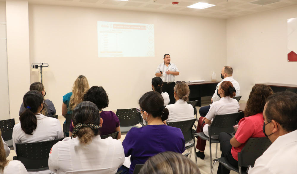 Realiza Isssteson Sesión Clínica sobre la rickettsiosis en el CIAS Centro