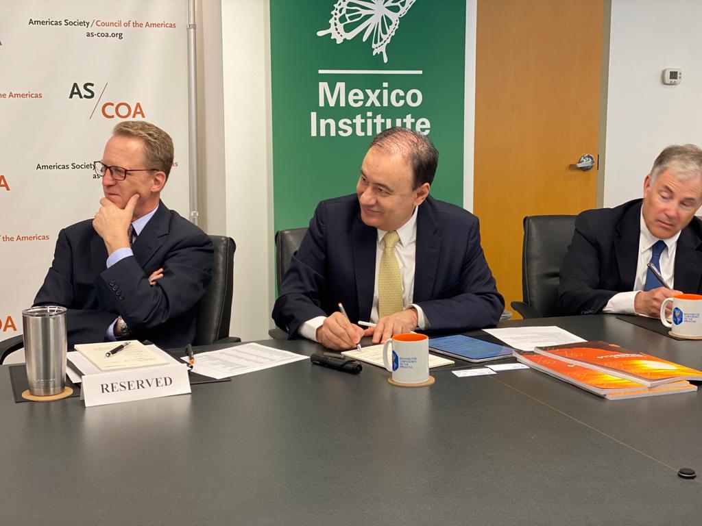 Somos un gobierno que combate la corrupción para atraer inversión y empleo: Alfonso Durazo Somos un gobierno que combate la corrupción para atraer inversión y empleo: Alfonso Durazo