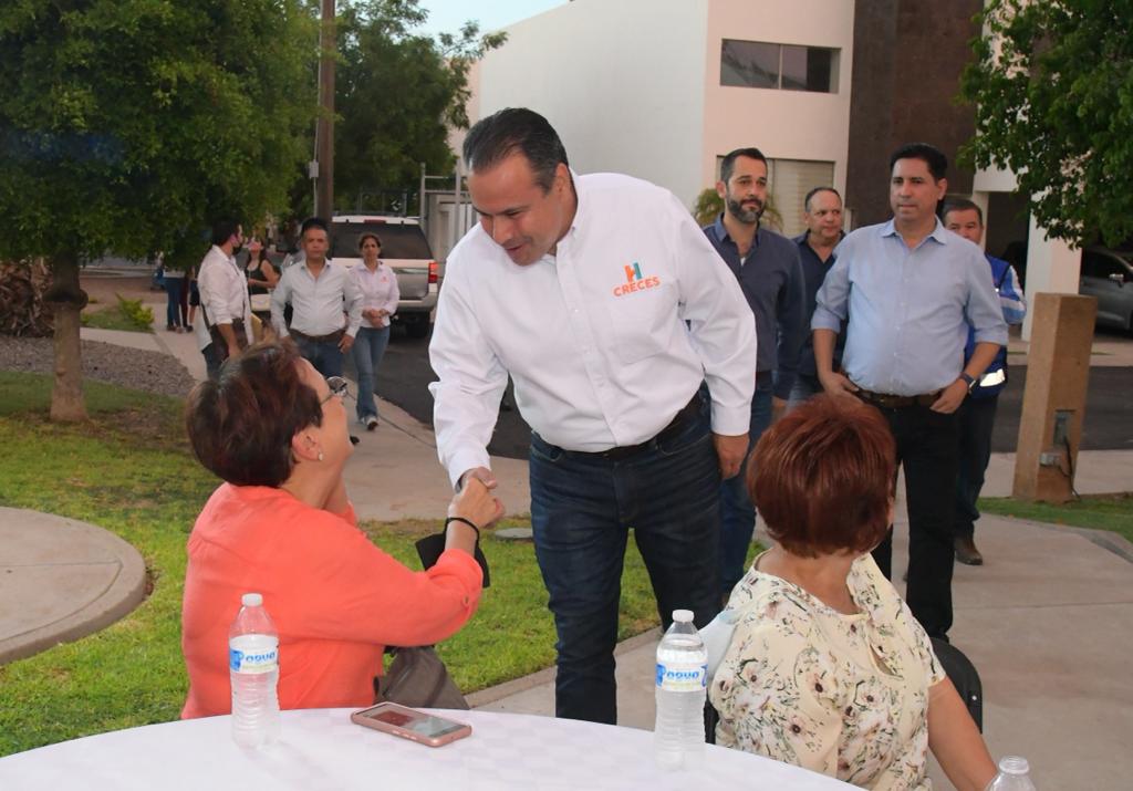 Entrega Toño Astiazarán recarpeteo de vialidades a familias de Terra Blanca