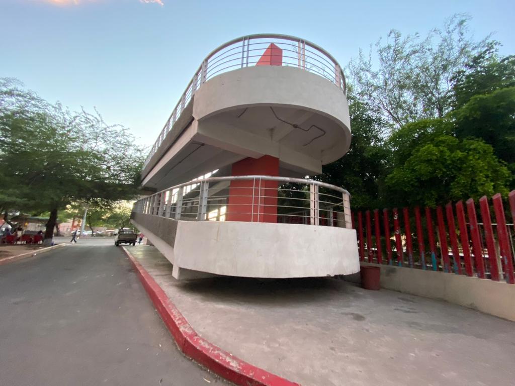 Atiende Secretaría de Salud caso de persona en situación de calle que falleció en el exterior del Hospital General del Estado