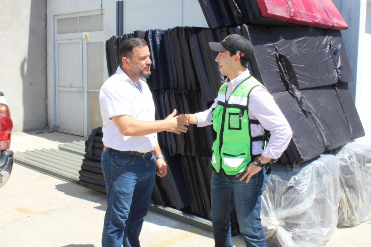 Entrega Protección Civil Sonora material de apoyo a municipio de Mazatán