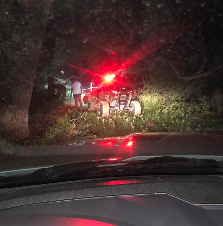 Cuerpos de emergencia rescatan con vida a cinco personas arrastradas en el Río Cabullona