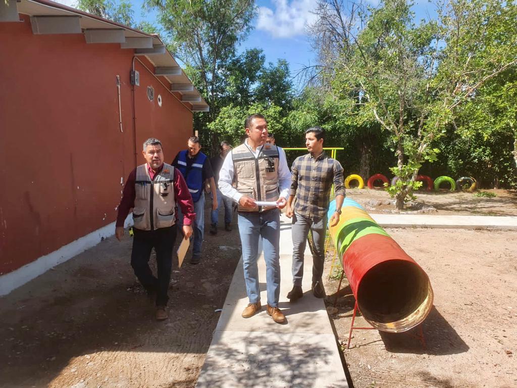 ISIE supervisa obras de rehabilitación en planteles escolares de municipios de la región noreste