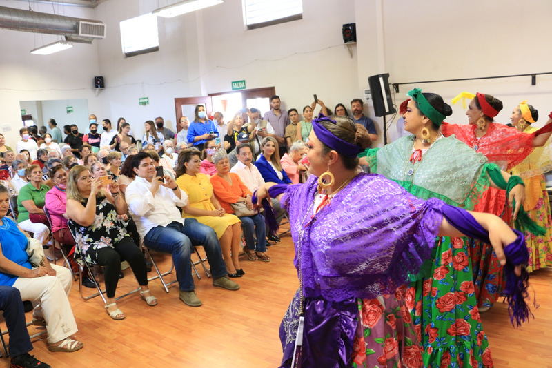 Celebran DIF Sonora e Isssteson a jubilados y pensionados de la Casa Club