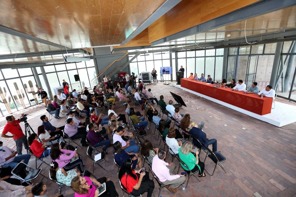 Más de 17 mil estudiantes de secundaria serán beneficiados con el programa Escuelas para la Transformación: SEC Más de 17 mil estudiantes de secundaria serán beneficiados con el programa Escuelas para la Transformación: SEC