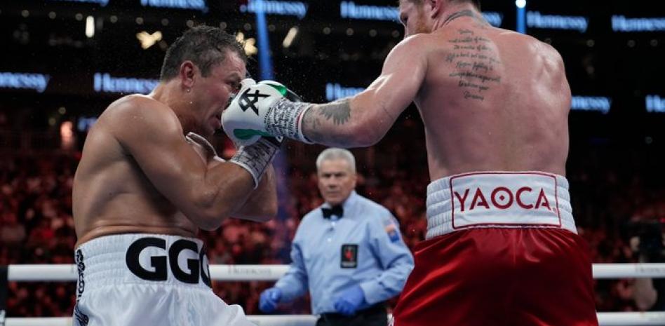 Saúl ‘Canelo’ Álvarez gana el tercer combate ante Gennady Golovkin