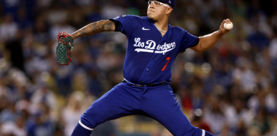 Julio Urías continúa su carrera por el Cy Young Julio Urías continúa su carrera por el Cy Young