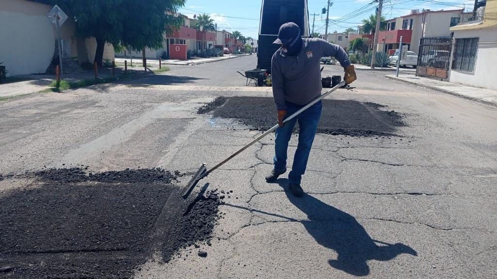 Las calles son prioridad, no nos vamos a rendir: arrancan cuadrillas triples de bacheo Las calles son prioridad, no nos vamos a rendir: arrancan cuadrillas triples de bacheo