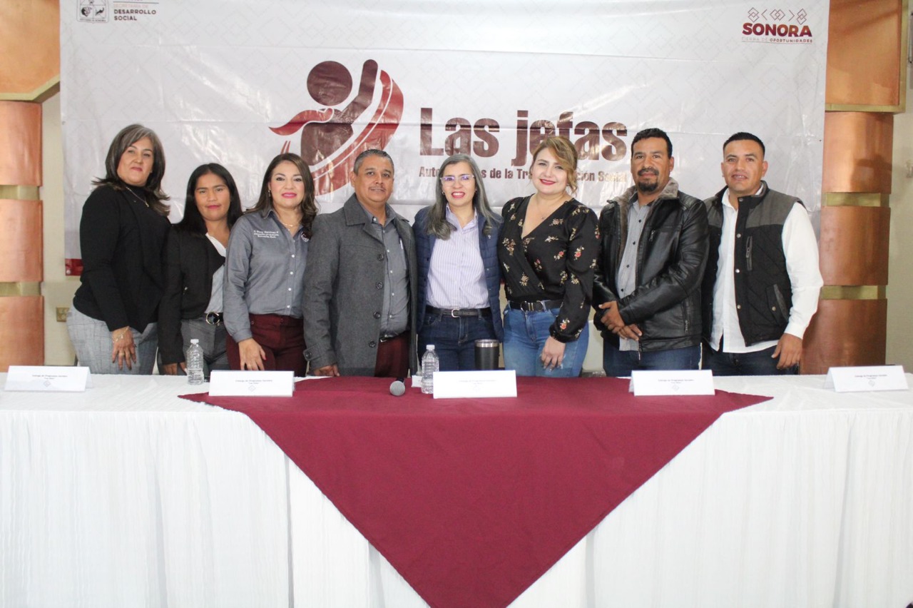 Entrega Sedesson apoyos en Sonoyta