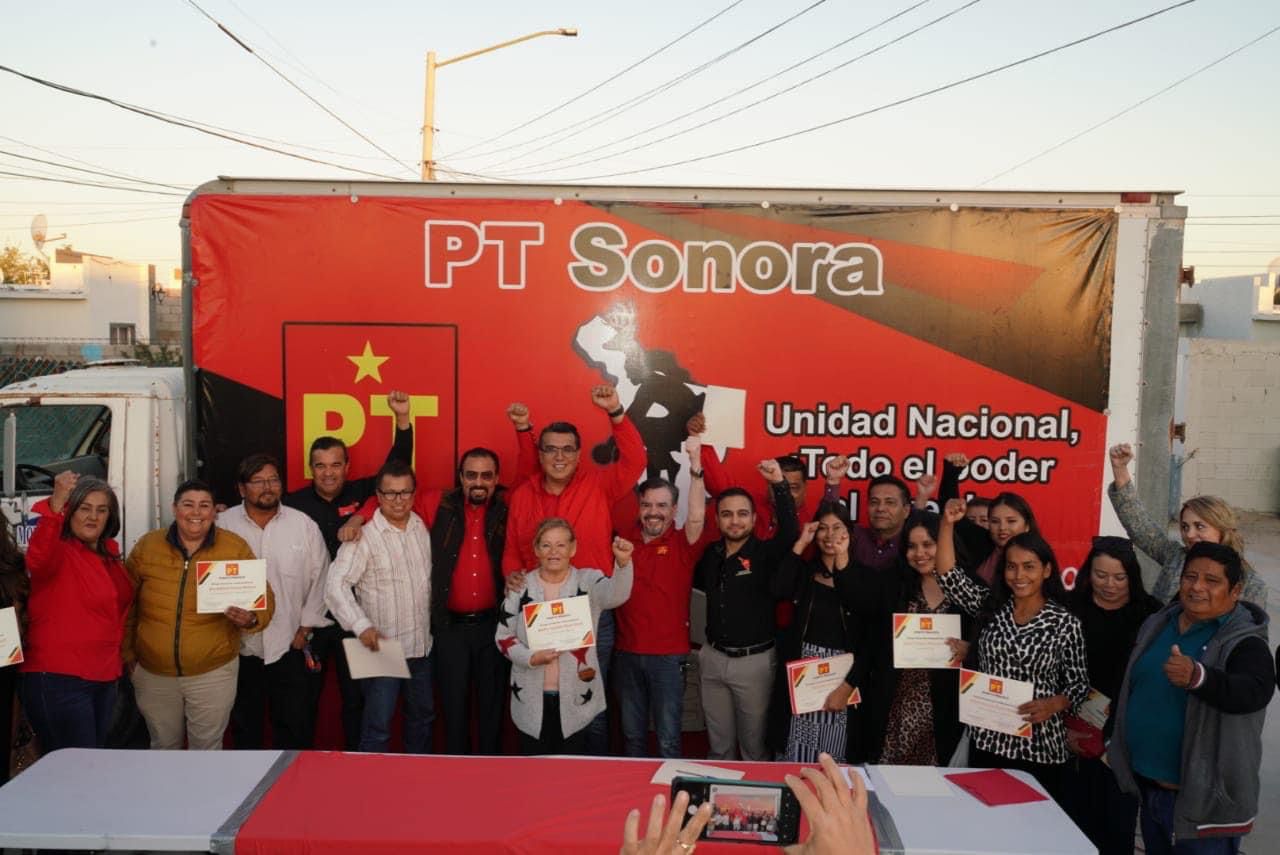 Trabajando de la mano del pueblo, recuperaremos la grandeza de Puerto Peñasco: Ramón Flores