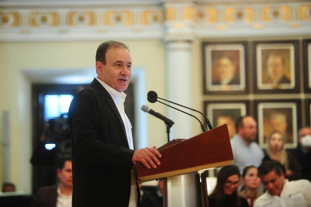 Presenta gobernador Alfonso Durazo plan de transporte para 2023
