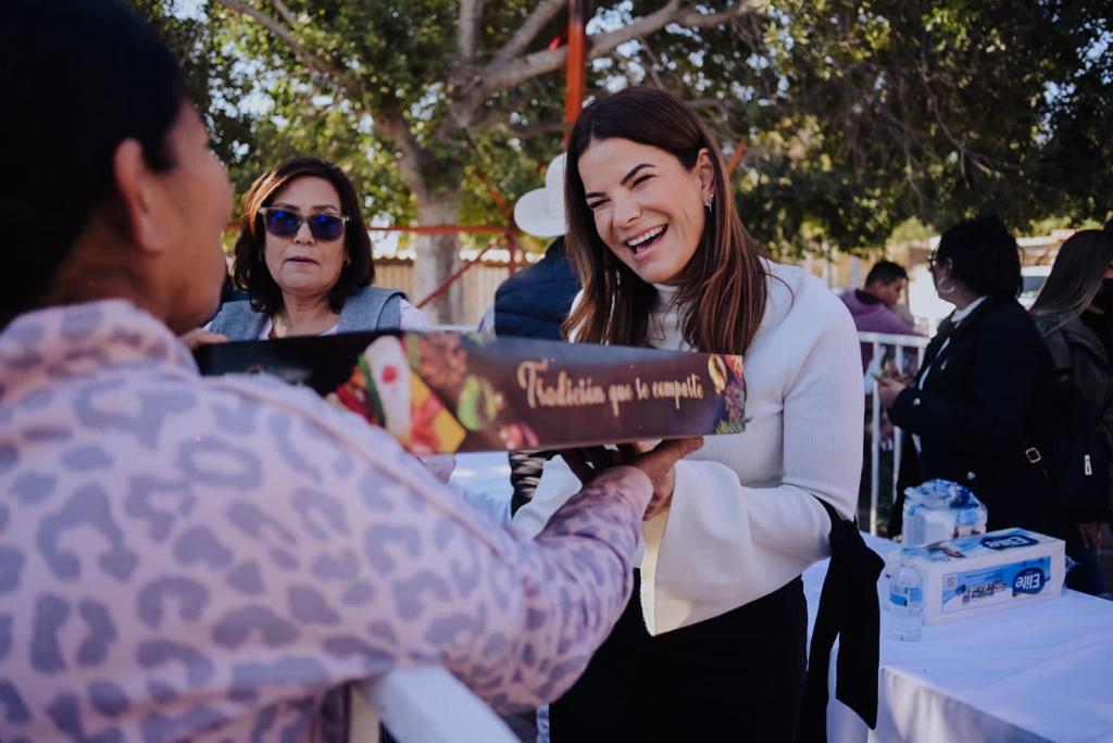 Celebra DIF Hermosillo el Día de Reyes con familias de La Victoria