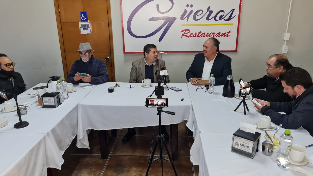Nueva ley de la Unison se aplicará poco a poco: Jacobo Mendoza