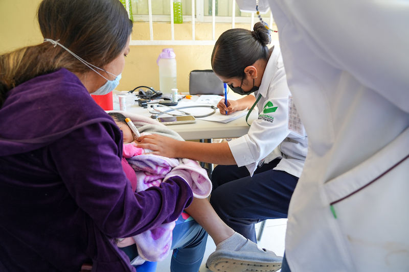 Gobierno de Sonora lleva dos mil 900 acciones médicas a Úrsulo Galván y Las Guásimas de Guaymas