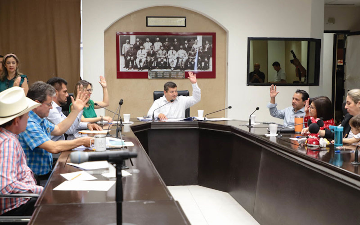 Aprueban en comisiones proyecto de sistema universal de becas