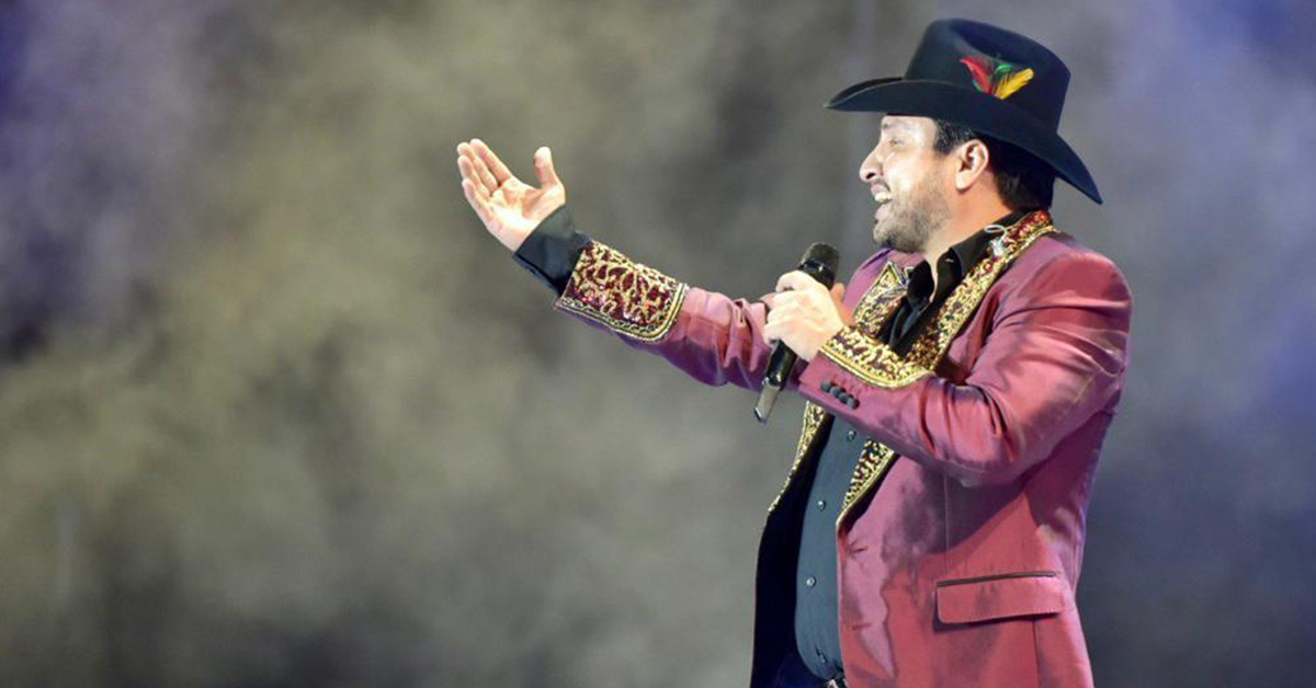 Viven Julión Álvarez y miles de personas exitosa noche en Fiestas del Pitic 2023