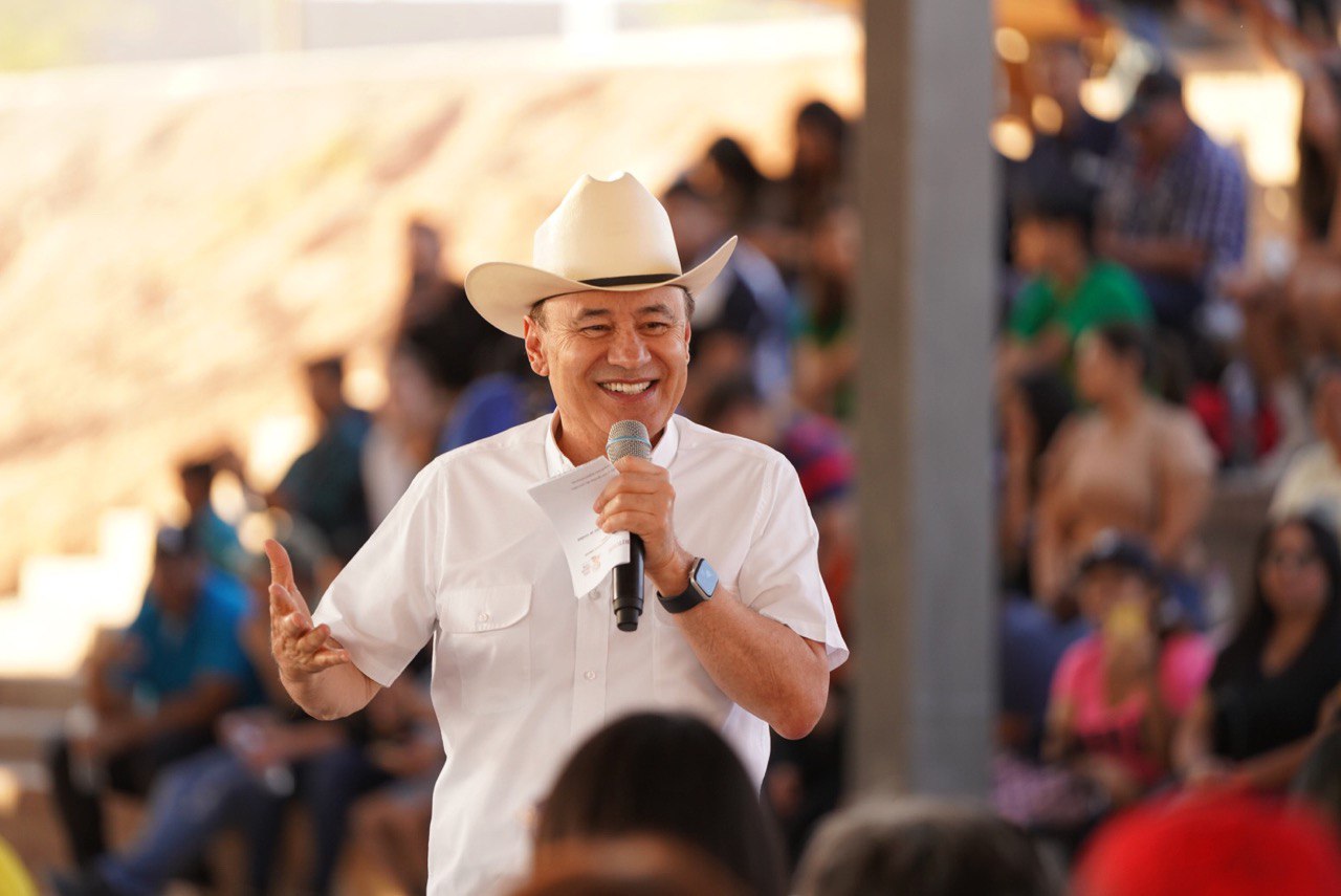 Con inversión de 31 mdp, gobernador Alfonso Durazo entrega gran Unidad Deportiva en Agua Prieta