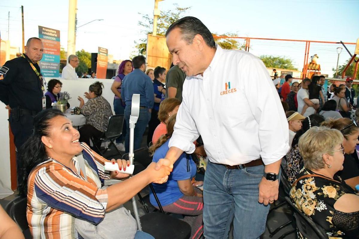 Acerca Toño Astiazarán servicios del Ayuntamiento a la colonia La Caridad Acerca Toño Astiazarán servicios del Ayuntamiento a la colonia La Caridad