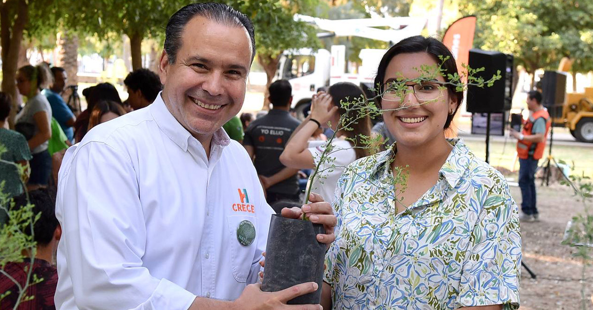 Impulsa Toño Astiazarán meta adicional de dotar y sembrar 10 mil árboles en Hermosillo este año
