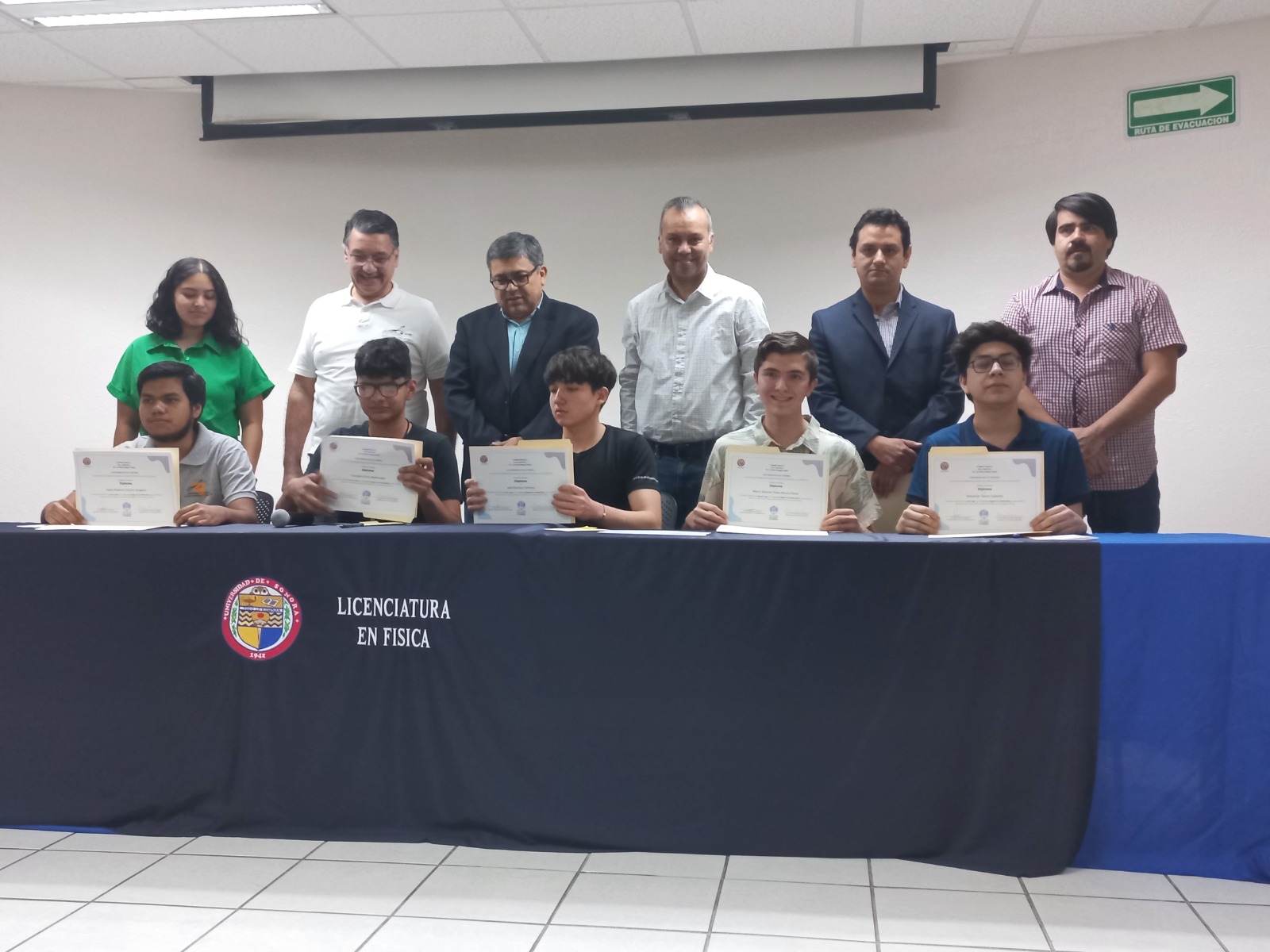 Destaca alumnado de Cobach Sonora en Concurso Regional de Física y Matemáticas.