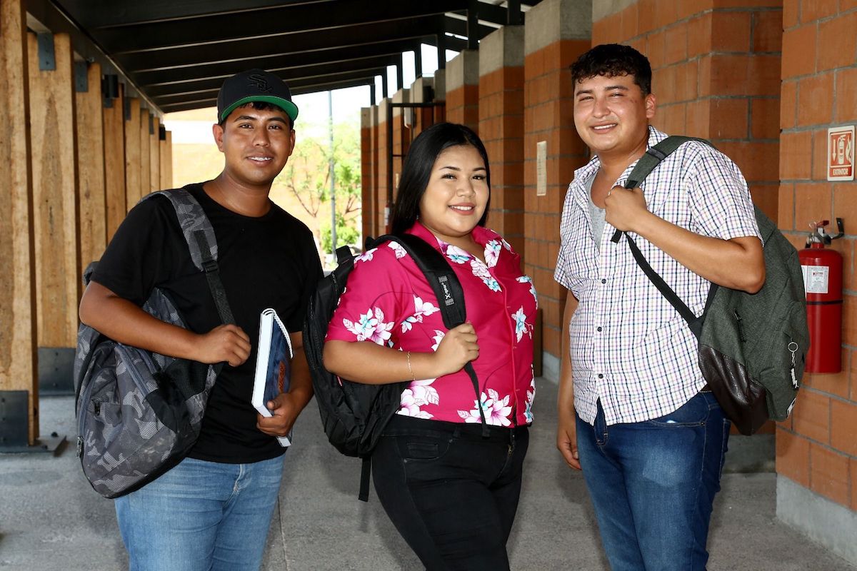 En un hecho histórico para Sonora y México, la primera generación de estudiantes de la Universidad del Pueblo Yaqui inició clases