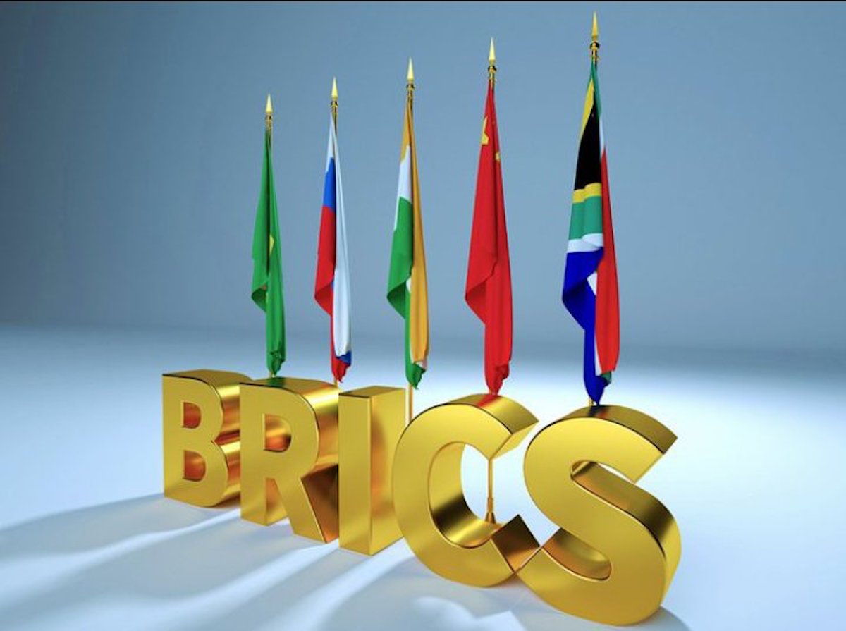 AMLO marca distancia con los BRICS