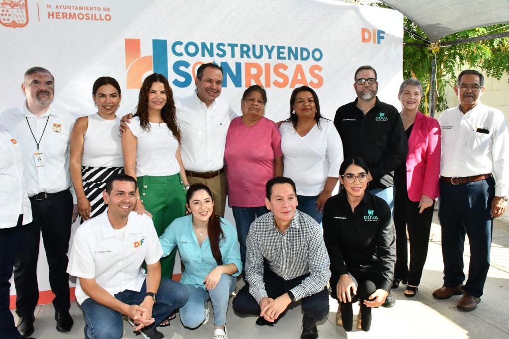 Inician Toño Astiazarán y Patricia Ruibal programa Construyendo Sonrisas