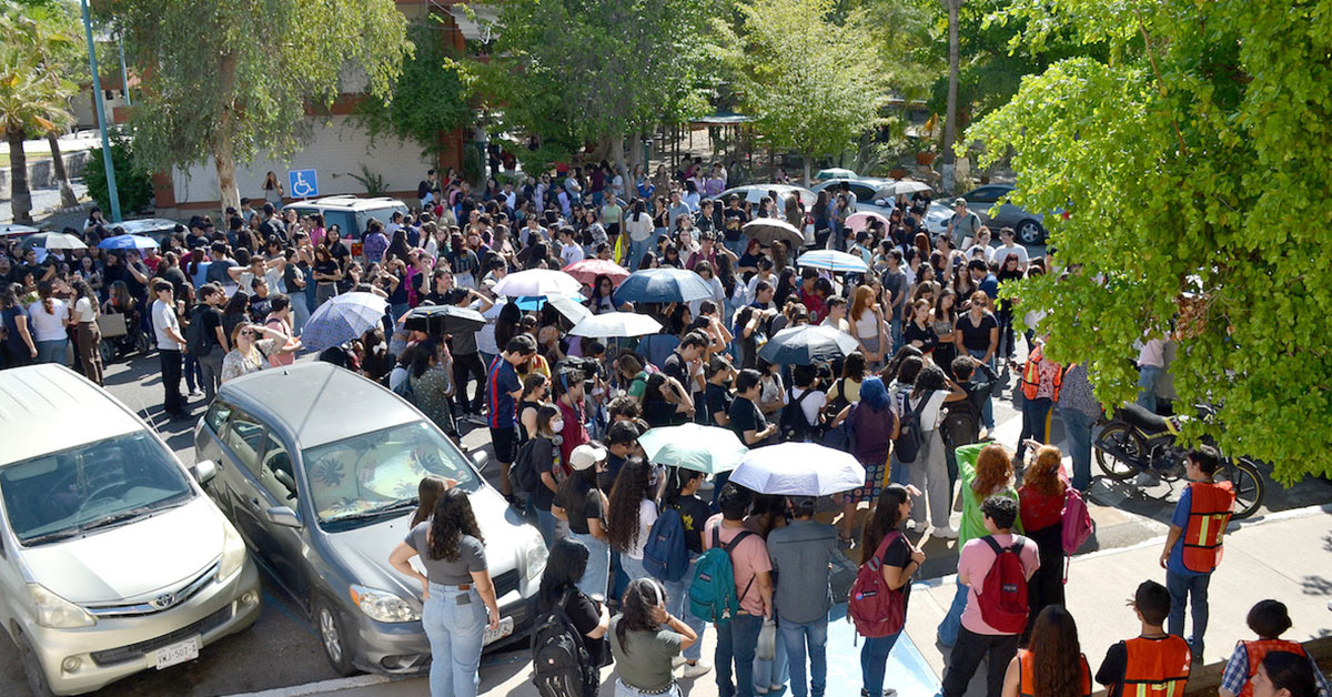 Participa comunidad universitaria en el Segundo Simulacro Nacional de Evacuación 2023