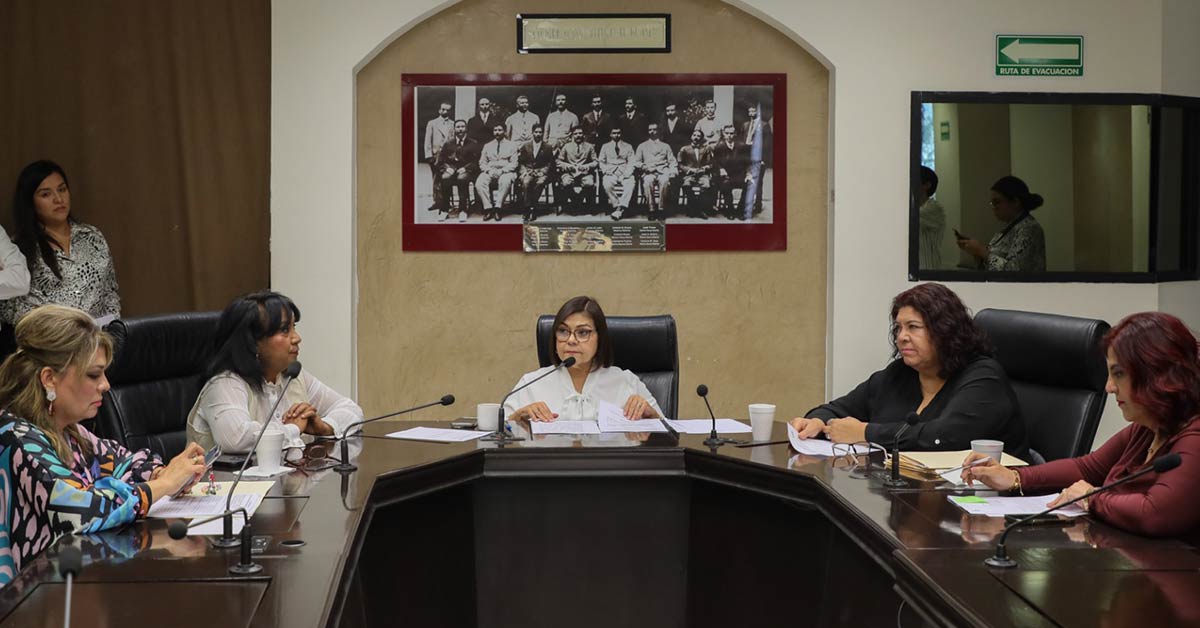 Recibe Comisión para la Igualdad lista de nueve ciudadanas a recibir la Presea del Poderío de las Mujeres Sonorenses