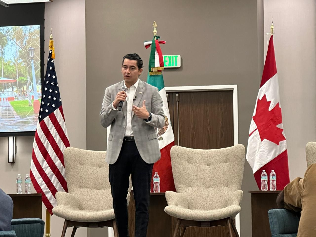 Participa Gobierno de Sonora en Megaregión Binacional 4FrontED en Yuma Arizona