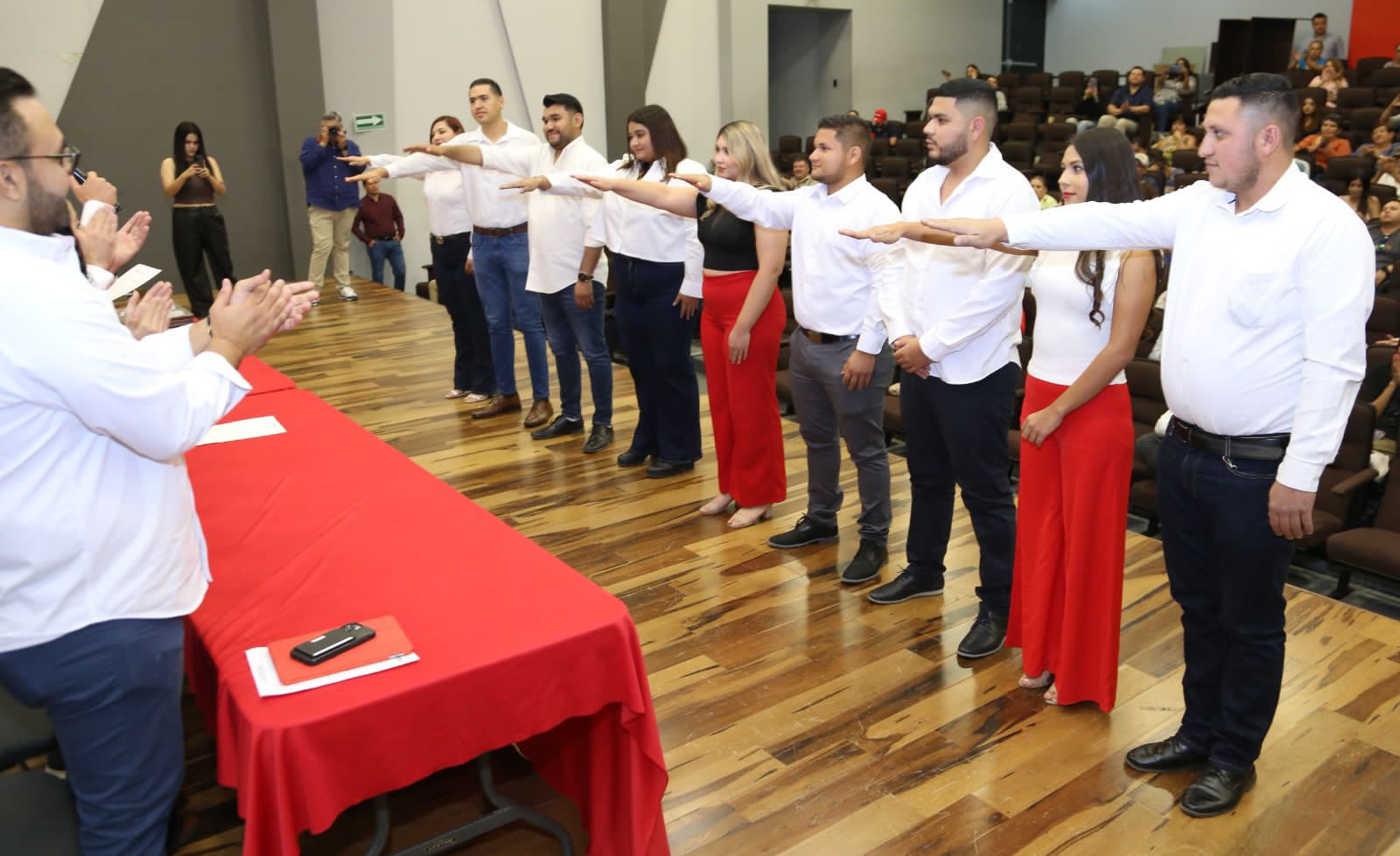 Los jóvenes son la fortaleza del PRI: Rogelio Díaz Brown