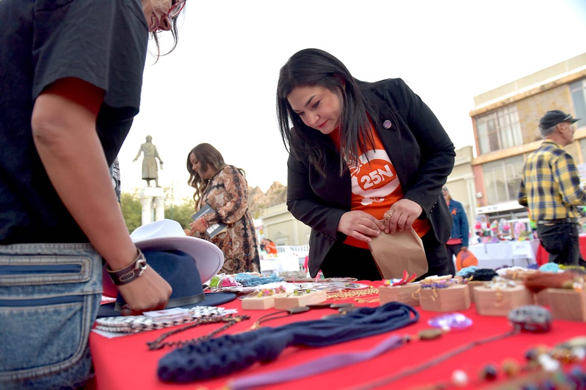 Reúne IV Feria de las Mujeres a 150 emprendedoras en la Plaza Hidalgo