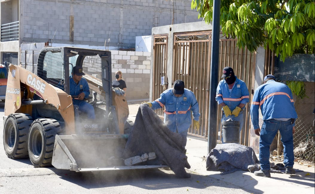 Retira Ayuntamiento de Hermosillo cacharros en Tierra Nueva Retira Ayuntamiento de Hermosillo cacharros en Tierra Nueva