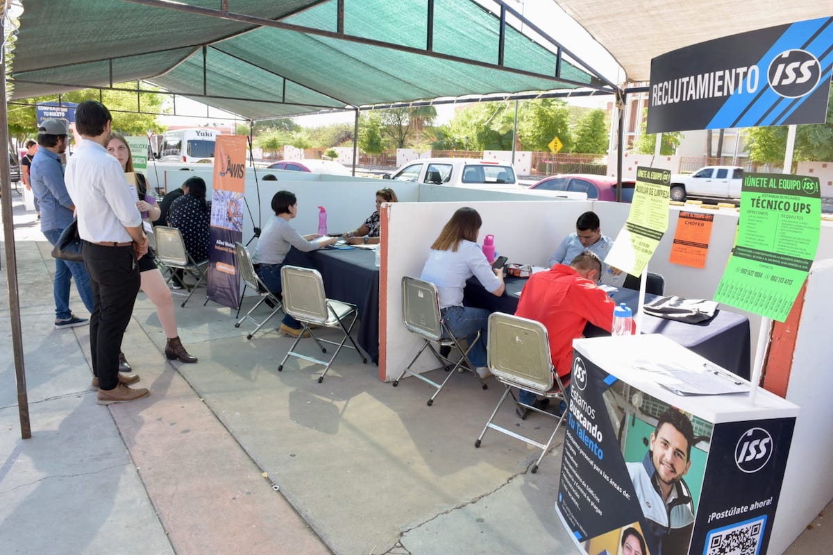 Ofertan más de mil vacantes en Feria del Empleo que organiza el Ayuntamiento de Hermosillo