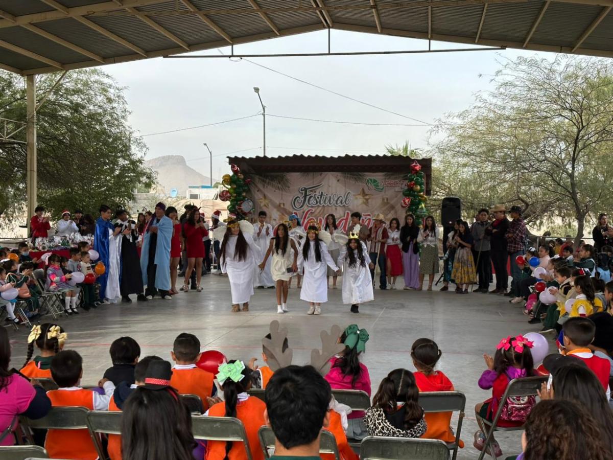 Alumnos de Cecyte Sonora elaboran juguetes de madera para llevar alegría a niñas y niños de preescolar