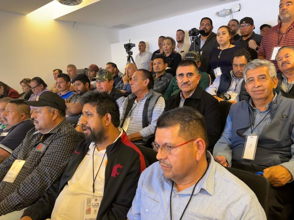 Transportistas exponen desacuerdos y propuestas ante reformas a la ley de transporte