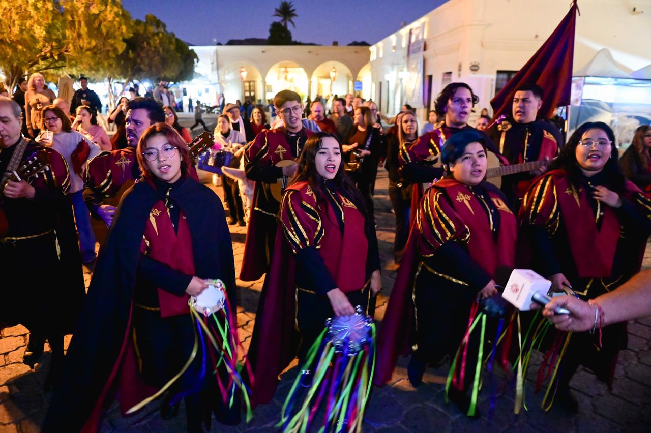 La cultura toma las calles de Álamos