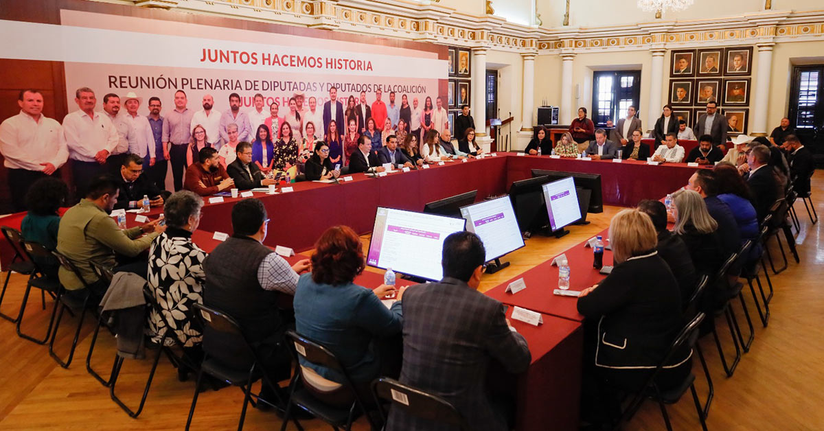 Realizan diputados de la coalición Juntos Hacemos Historia reunión plenaria