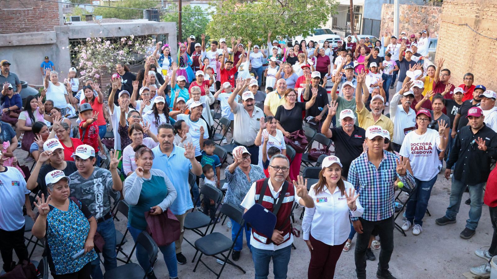 Lleva Karla Córdova propuestas de trabajo al sector Centro y Yucatán.