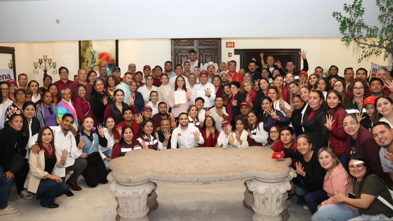 Va Karla Córdova por la reelección