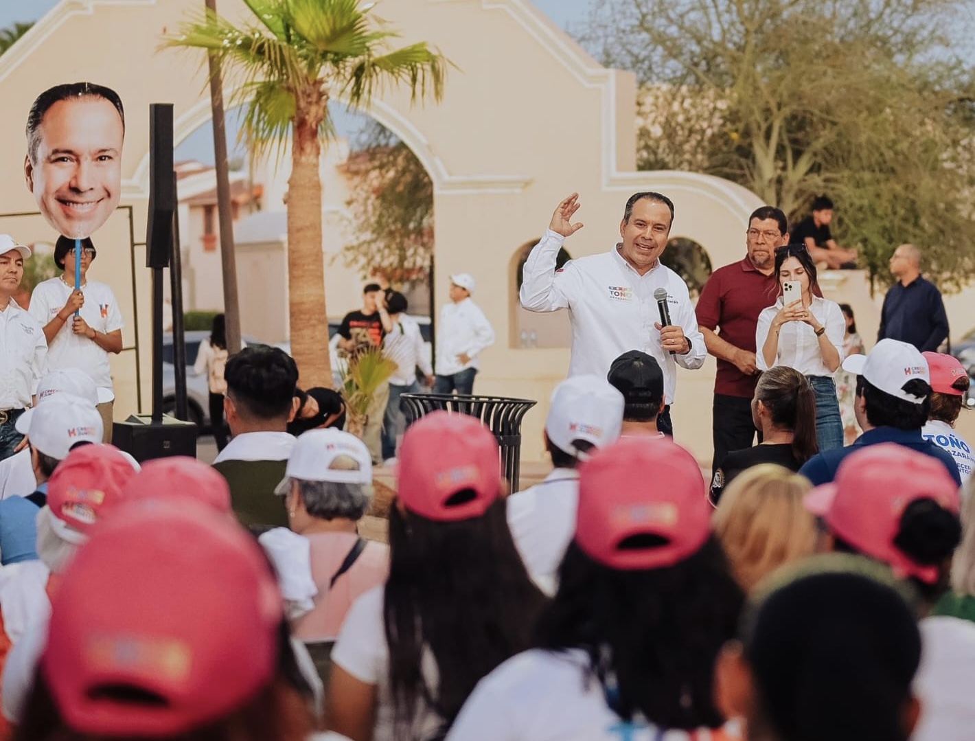 Llama Toño Astiazarán a votar por el mejor Hermosillo de la historia para las mujeres